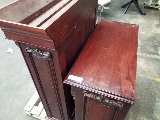 VICTORIAN MAHOGANY VENEER PART GLAZED LOCKABLE BOOKCASE WITH CUPBOARD