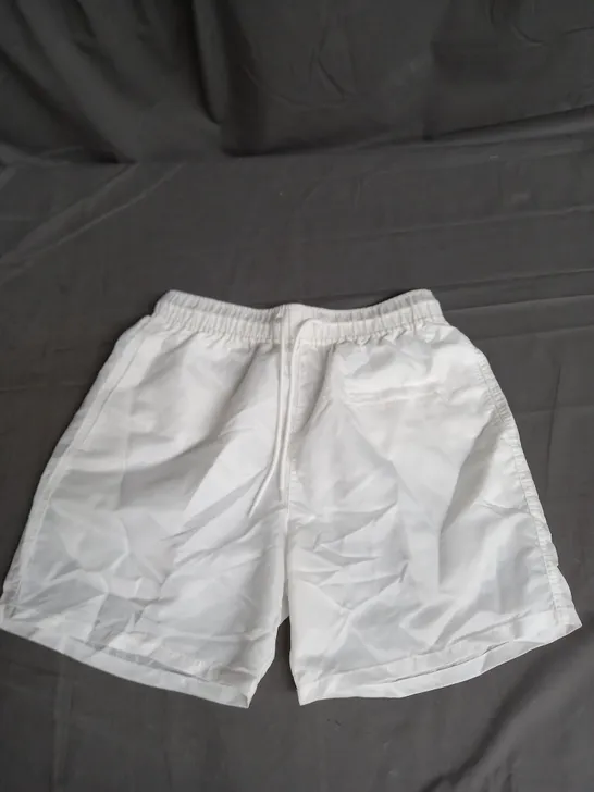 COLLUSION SHORTS IN WHITE SIZE S