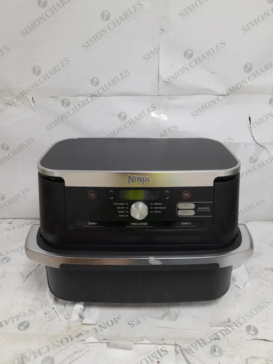 BOXED NINJA 10.4L FOODI FLEXDRAWER DUAL AIR FRYER IN BLACK AF500UK