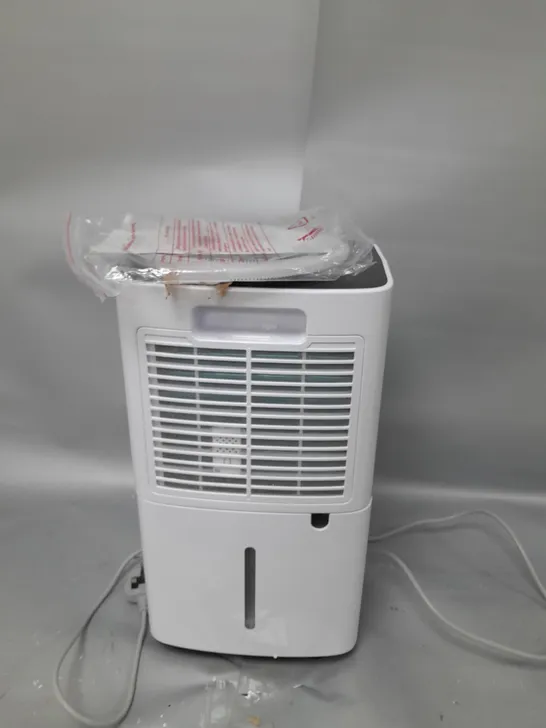 OUTLET 12L DEHUMIDIFIER WITH 2L WATER TANK AND TIMER