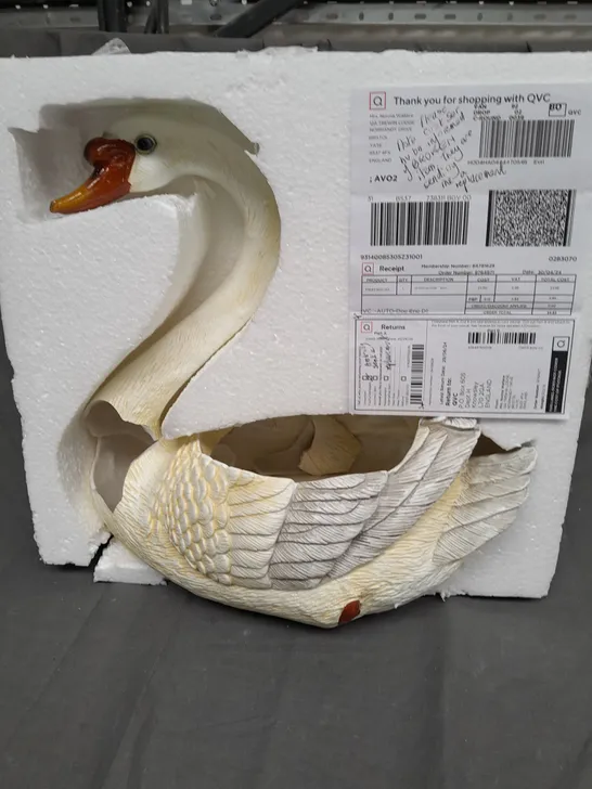 GARDEN REFLECTIONS SWAN PLANTER