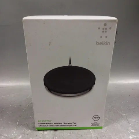 BOXED BELKIN BOOST UP WIRELESS CHARGING PAD 