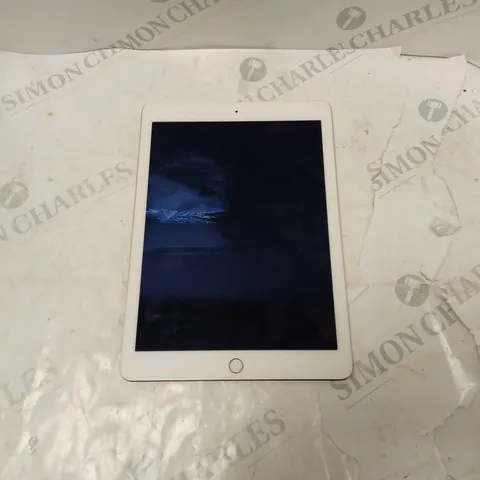 APPLE IPAD IN ROSE GOLD MODEL A1567