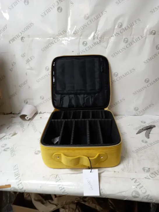 BOXED TILLI YELLOW VELVET MAKEUP BAG