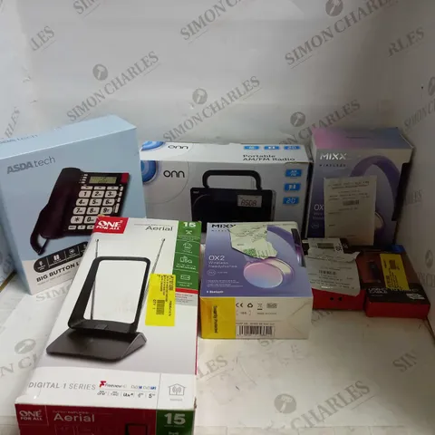 LOT OF ASSORTED HOUSEHOLD ITEMS TO INCLUDE HEADPHONES, TELEPHONES AND RADIOS