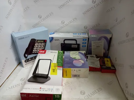 LOT OF ASSORTED HOUSEHOLD ITEMS TO INCLUDE HEADPHONES, TELEPHONES AND RADIOS
