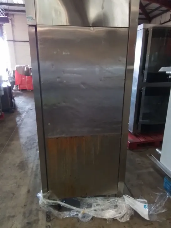 LARGE COMMERCIAL DOUBLE DOOR STAINLESS FOOD REFRIGERATOR UNIT 