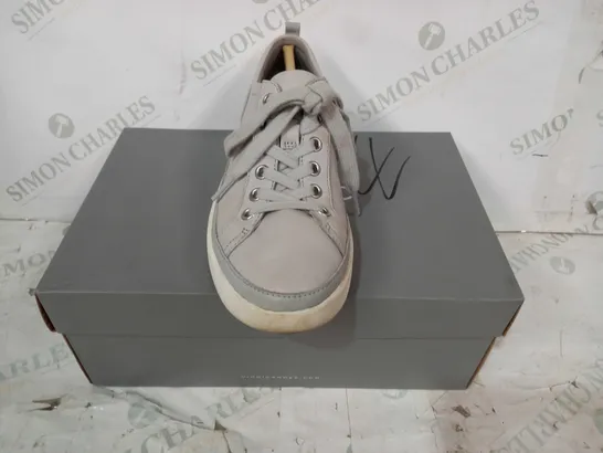 VIONIC ESSENCE WINNY LACE UP TRAINERS IN GREY LEATHER UK SIZE 6