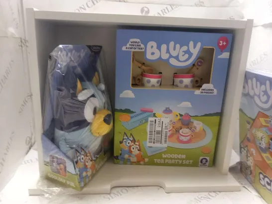 THREE ASSORTED BLUEY PRODUCTS TO INCLUDE; SCAVENGER HUNT GAME, WOODEN TEA PARTY SET AND GOGLOW PAL