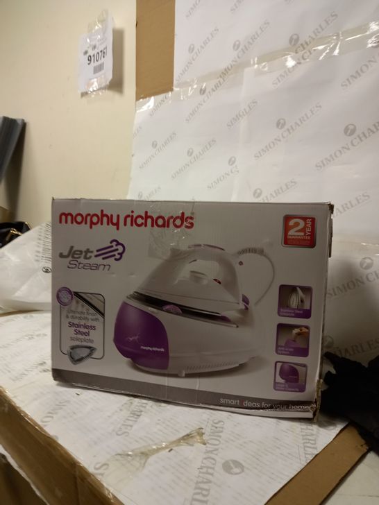 MORPHY RICHARDS JET STEAM GENERATOR IRON 333020 PINK/WHITE