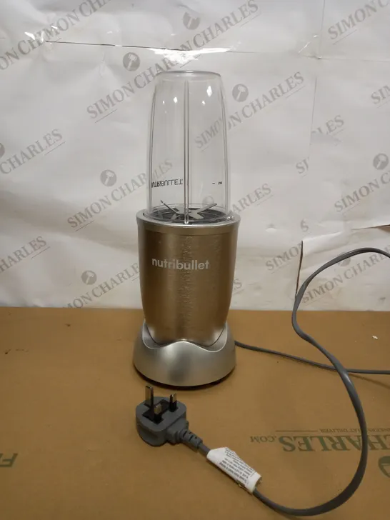 NUTRIBULLET 900W BLENDER CHAMPAGNE MULTI-FUNCTION SMOOTHIE MAKER