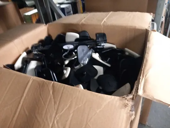 LARGE QUANTITY OF SECURITY TAGS