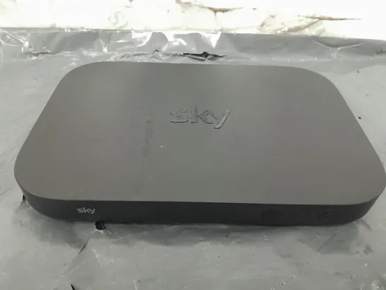 SKY EM150 Q MINI BOX