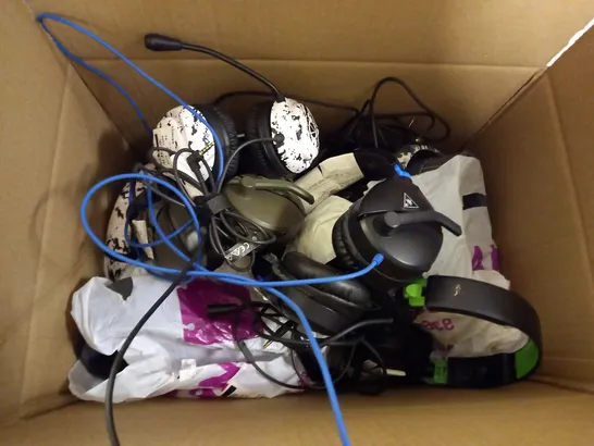 APPROXIMATELY 15 LOOSE ASSORTED HEADSETS TO INCLUDE TURTLE BEACH, STEALTH, ETC