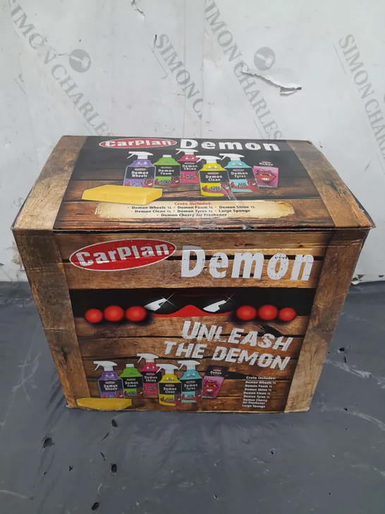 BOXED CARPLAN DEMON CRATE SET - COLLECTION ONLY