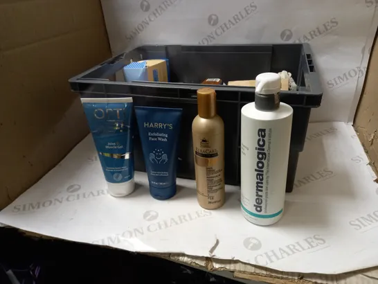 BOX OF APPROX. 20 ASSORTED HEALTH AND BEAUTY ITEMS TO INCLUDE: OPTI 15, HARRYS & AVLON
