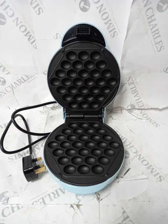 GILES AND POSNER BUBBLE WAFFLE MAKER