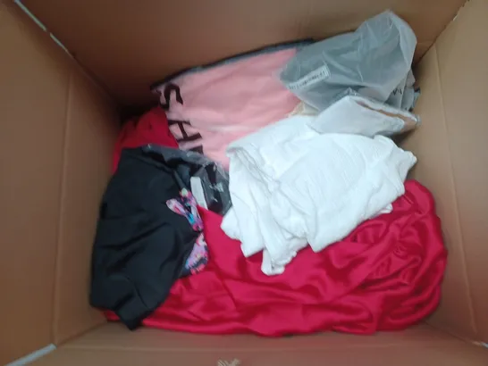 BOX OF ASSORTED CLOTHING ITEMS IN VARIOUS COLOURS, SIZES AND STYLES