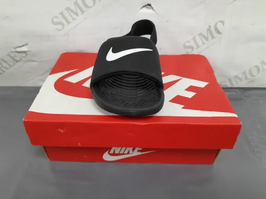 BOXED PAIR OF NIKE KAWA INFANT SLIDES IN BLACK UK SIZE 5.5