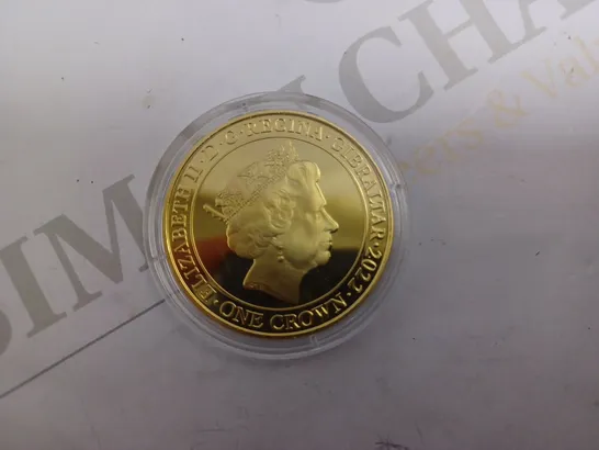 COLLECTABLE QUEEN ELIZABETH ONE CROWN COIN