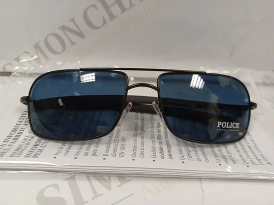 BOX OF APPROX 10 PAIRS OF POLICE 2647 SUNGLASSES 