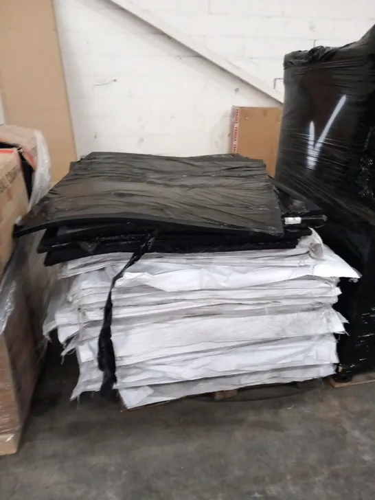 PALLET OF APPROXIMATELY 60 RUBBER FLOORING TILES (GYM) - 100CM X 100CM X 15MM 