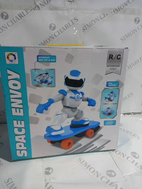 BXED R/C STUNTS SKATEBOARD ROBOT 