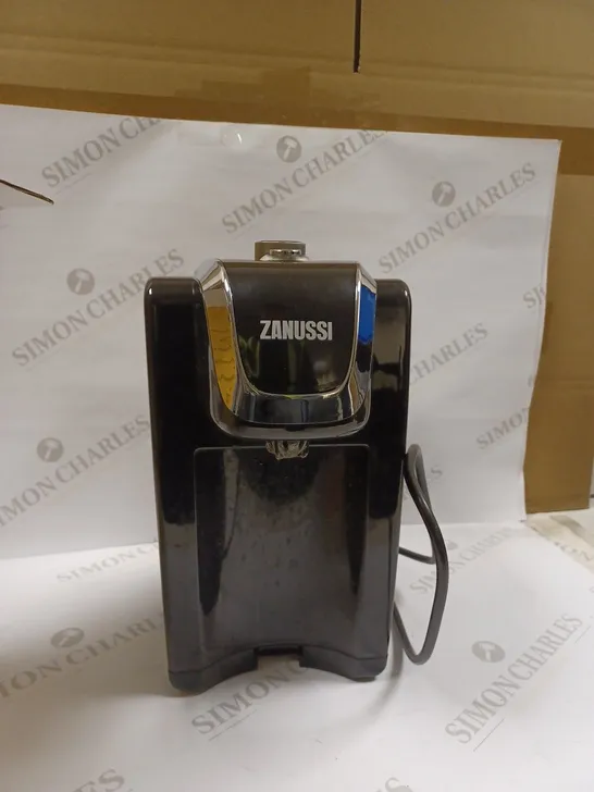 ZANUSSI COFFEE MACHINE IN BLACK