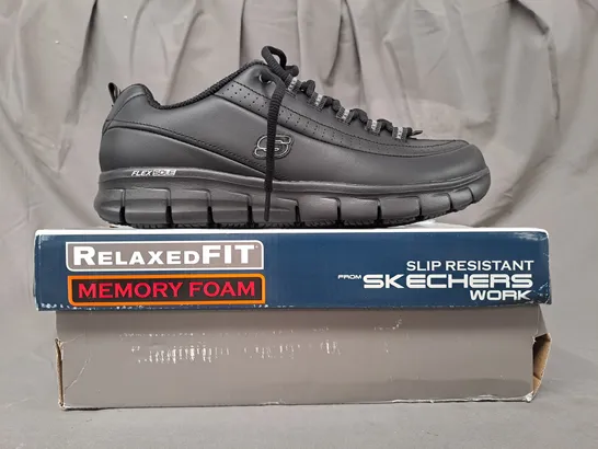 BOXED PAIR OF SKECHERS SLIP-RESISTANT SHOES IN BLACK UK SIZE 8