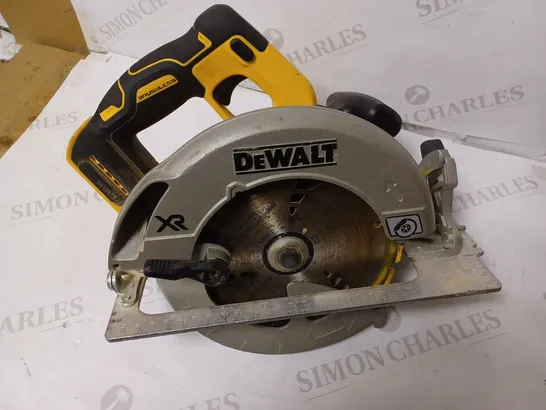 DEWALT DCS570N CORDLESS XR BRUSHLESS CIRCULAR SAW