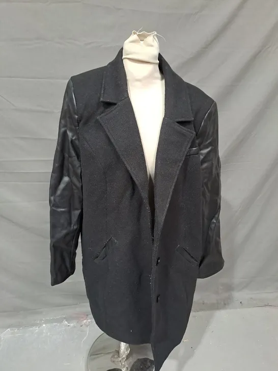 RUTH LANGSFORD BLACK COAT WITH 3 BUTTONS - SIZE 18