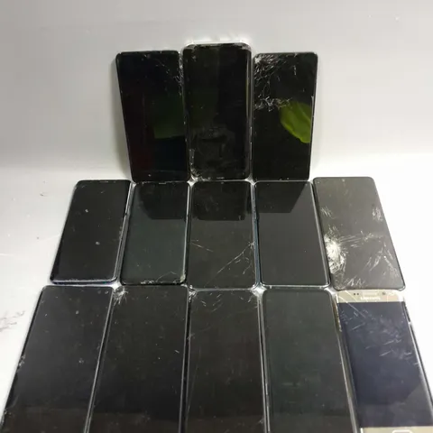 13 X ASSORTED REPLACEMENT SMARTPHONE SCREENS 