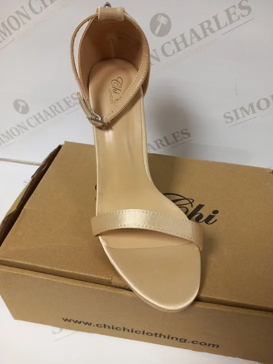 BOXED CHI CHI LONDON HIGH HEEL DIAMANTE DESIGN SATIN SANDAL IN NEUTRAL SIZE 6