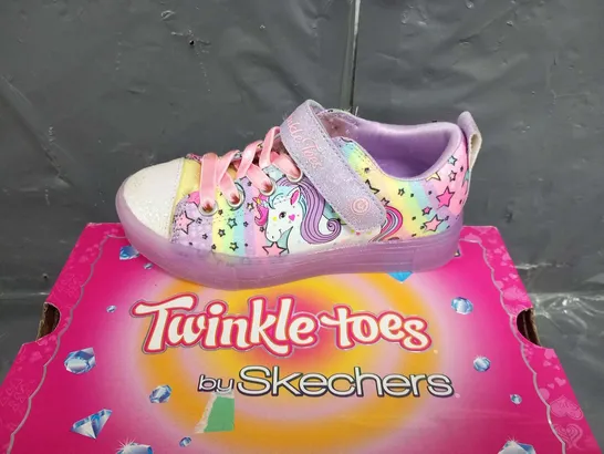 BOXED SKETCHERS TWINKLE-TOES I LIGHT UP LILAC FABRIC SNEAKERS SIZE KIDS 9.5