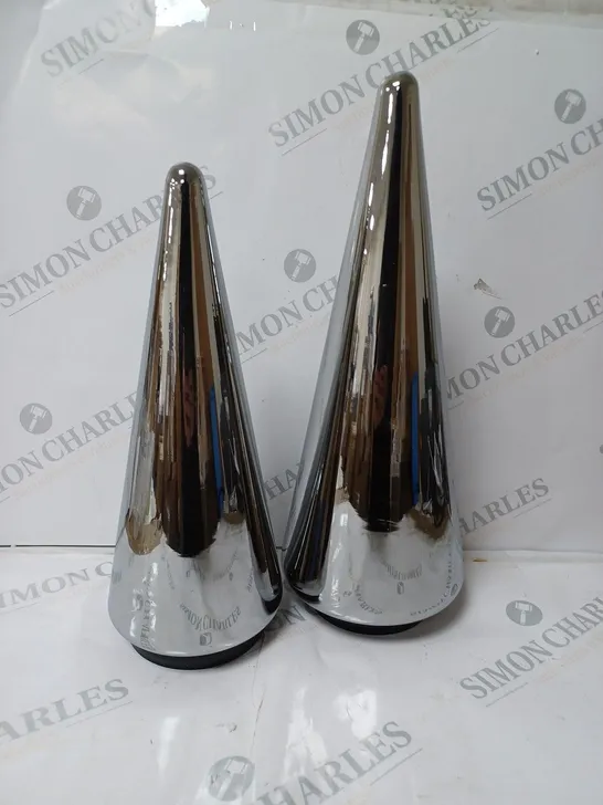 BOXED KELLY HOPPEN SET OF 2 INDOOR OUTDOOR PRELIT GLASS DECOR - REFLECTIVE CONES