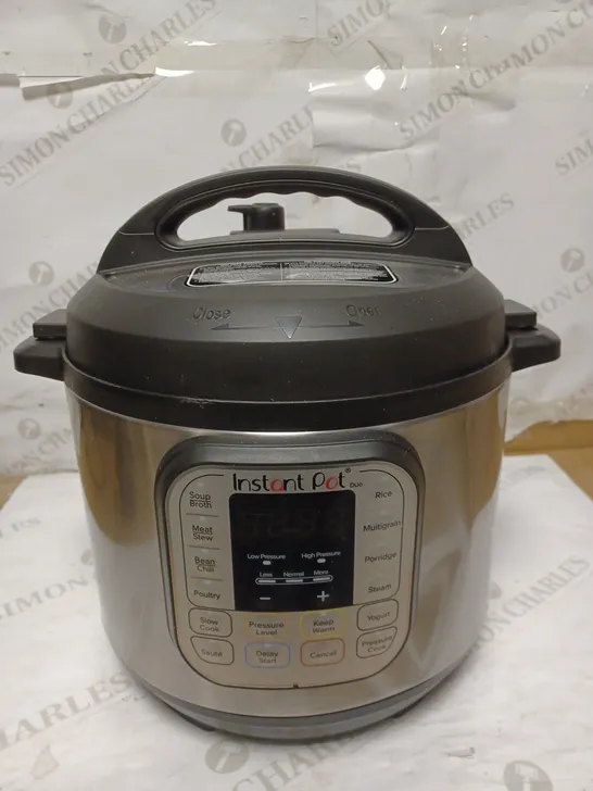 INSTANT POT DUO SMART PRESSURE COOKER