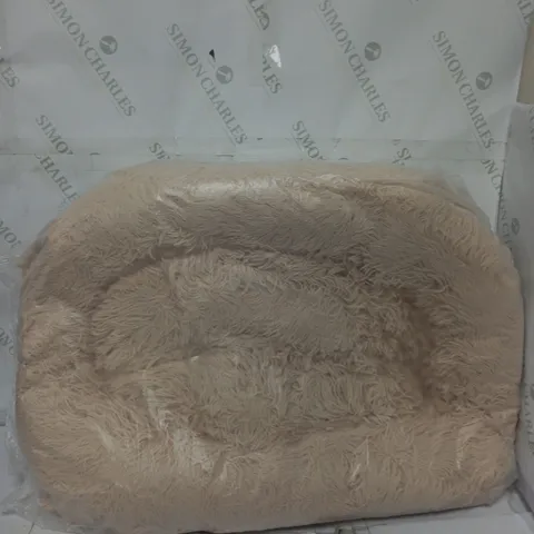 UNBRANDED LARGE BEIGE FUR PET BED