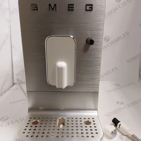 SMEG BCC02 BEAN TO CUP COFFEE MACHINE