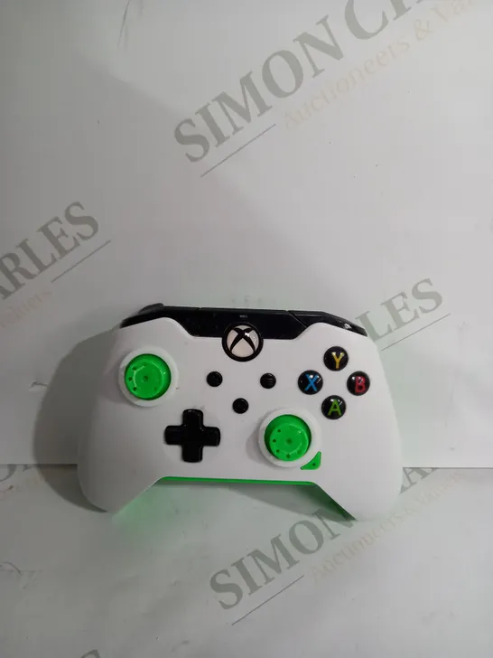 PDP NEON WHITE XBOX WIRED CONTROLLER