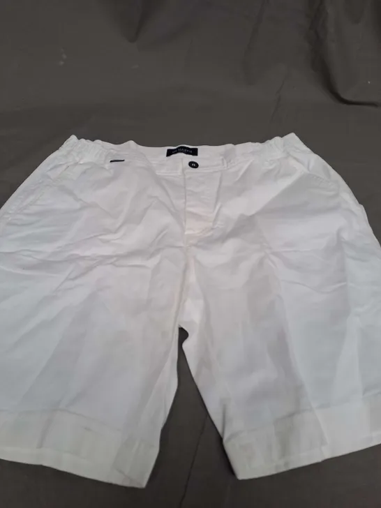 MR MARVIS WHITE SHORTS - W38