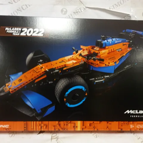 LEGO TECHNIC MCLAREN FORMULA 1 RACE CAR (42141)