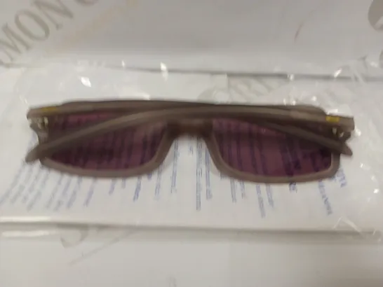 BOX OF APPROX 10 PAIRS OF POLICE 1388 SUNGLASSES