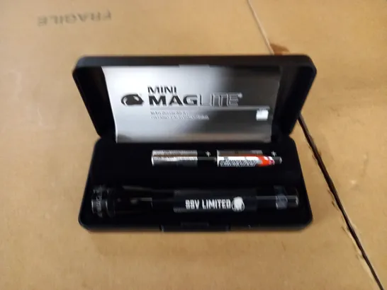 boxed mini maglite