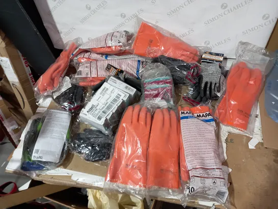 BOX OF APPROXIMATELY 15 ASSORTED HEALTH AND SAFETY ITEMS TO INCLUDE MAPA HARPON 321 GLOVES, ANSELL ALPATEC GLOVES, TRAFFI PROTECTIVE GLOVES ETC