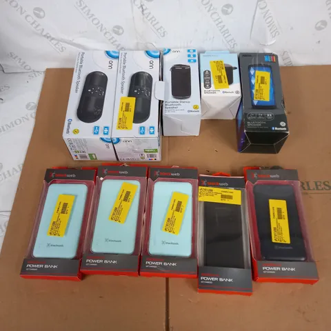LOT OF APPROX 10 ASSORTED BLUETOOTH SPEAKERS AND POWERBANK BATTERIES