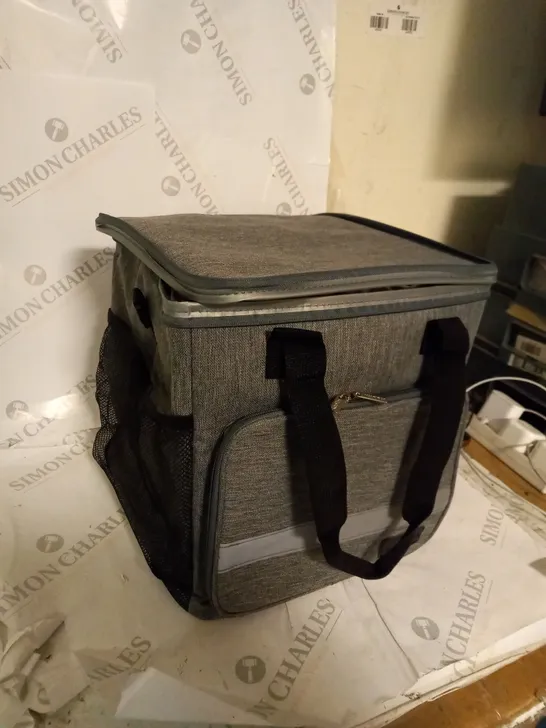 KEPLIN GREY COOLER BAG