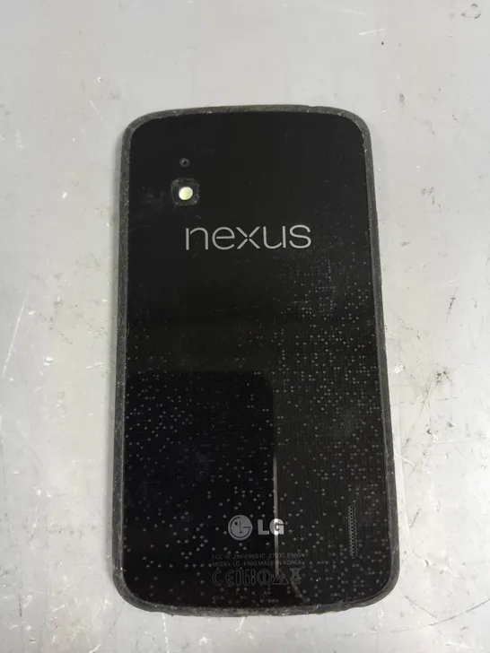 LG NEXUS 4 SMARTPHONE 