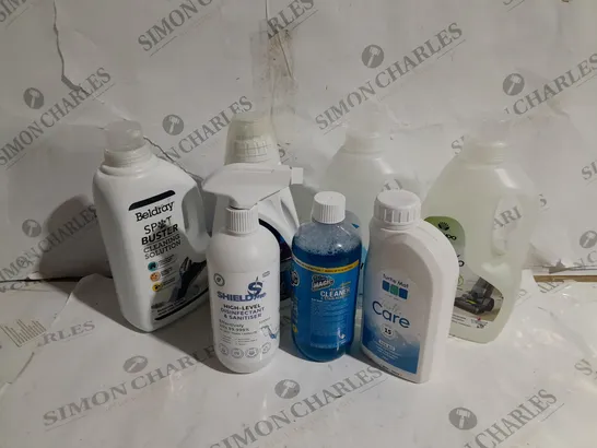 APPROXIMATELY 15 ASSORTED CLEANING PRODUCTS TO INCLUDE TURTLE CARE NON-BIO LIQUID DETERGENT, DAEWOO CARPET AND UPHOLSTERY SHAMPOO BISSELL MULTI-SURFACE FLOOR CLEANING FORMULA ETC.