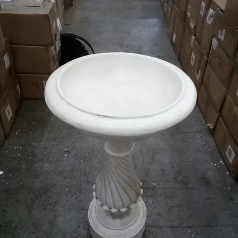 BOXED BIRD BATH