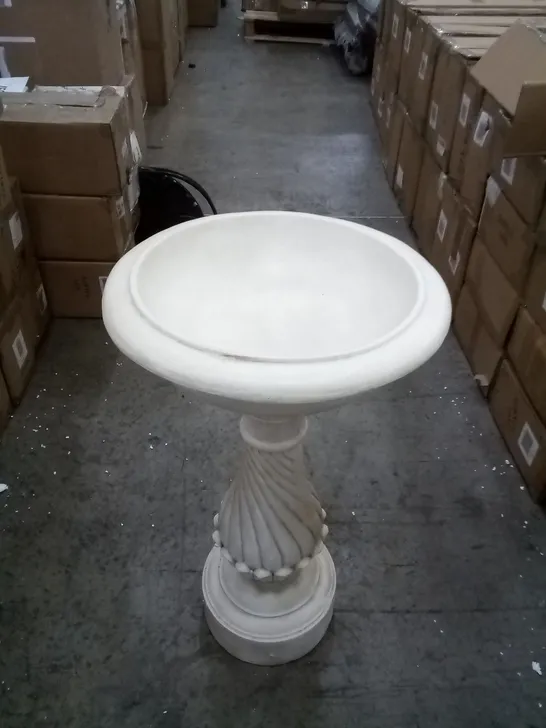 BOXED BIRD BATH